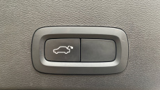 Volvo Xc40 2.0 B4P R DESIGN 5dr Auto Petrol Estate